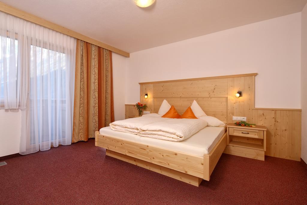 Landhaus Zell Längenfeld Buitenkant foto
